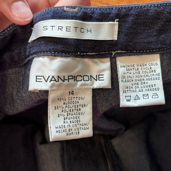 Evan-Picone Stretch Denim Cropped Jeans Size 14 - Picture 3 of 3